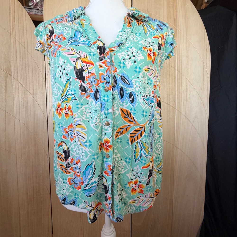 Democracy Button Down Top Large Green Tropical Toucan Floral Ruffle Cap Sleeve